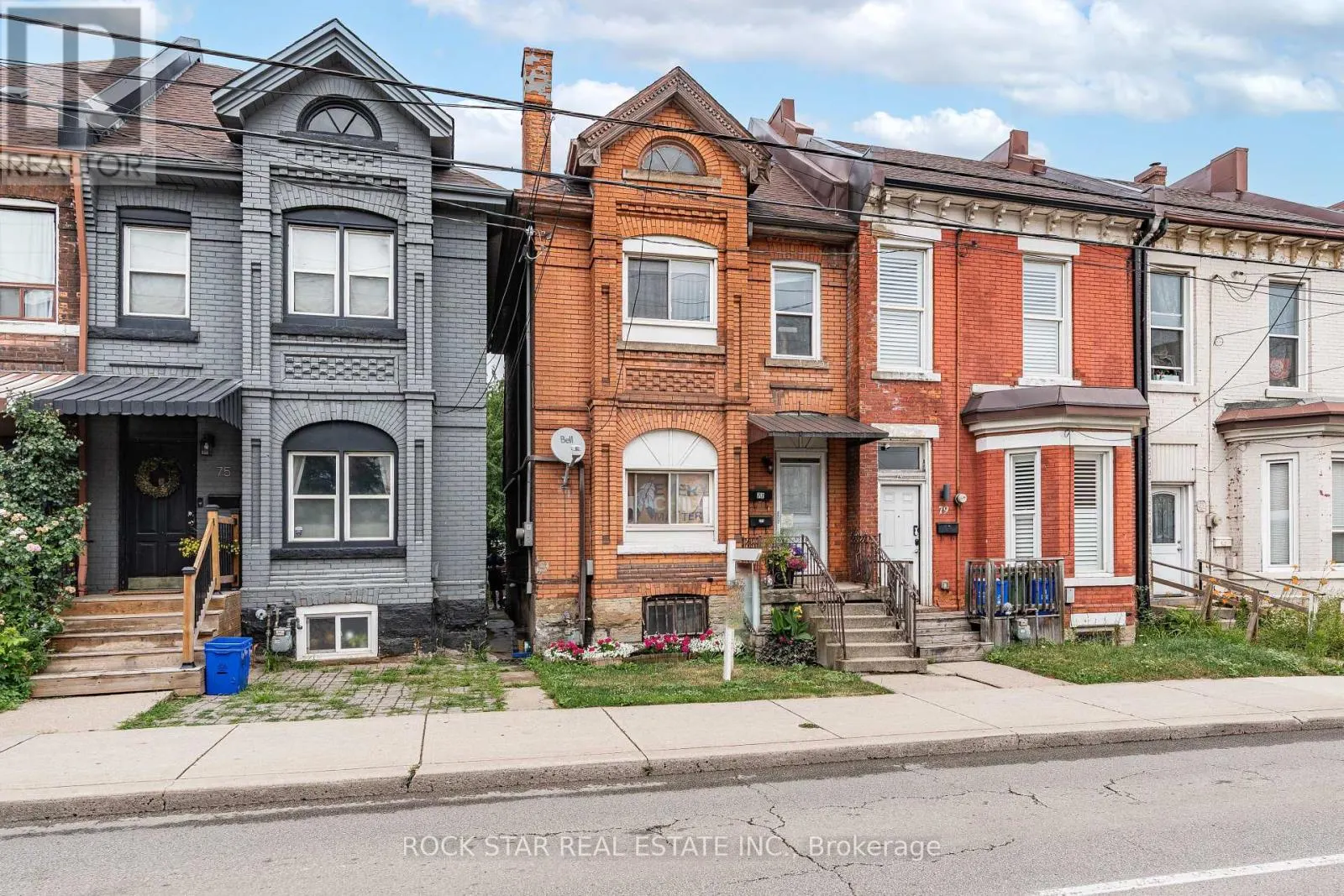 77 BARTON STREET E