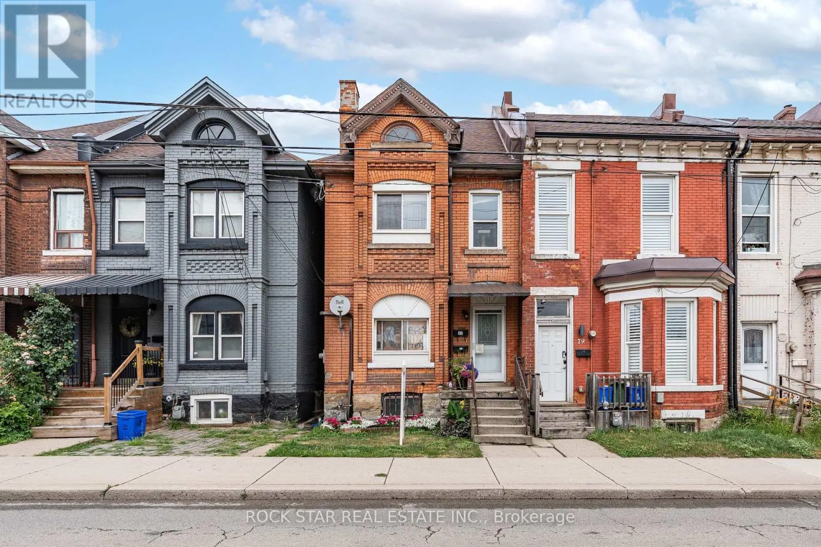 77 BARTON STREET E
