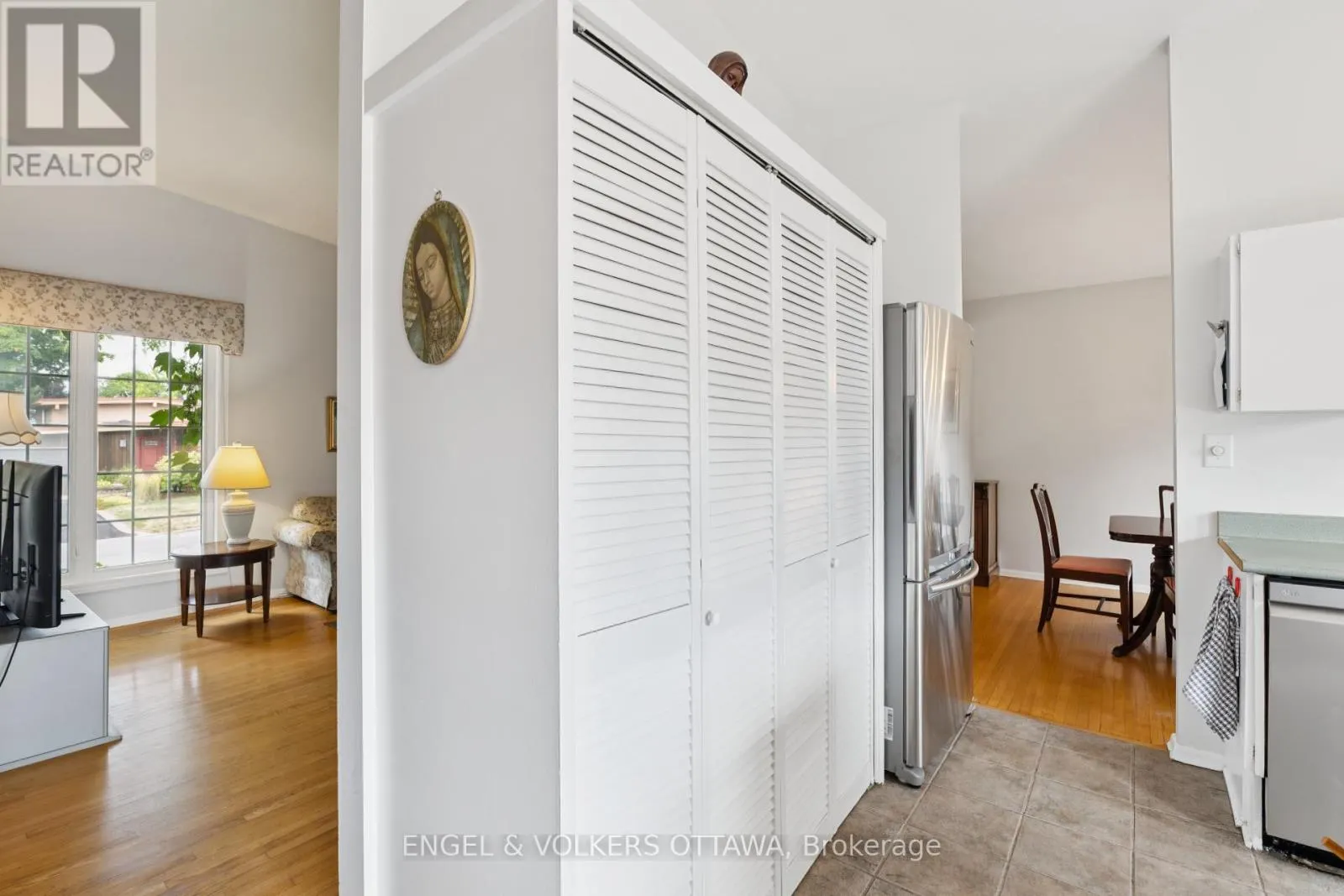 1161 CAMEO DRIVE