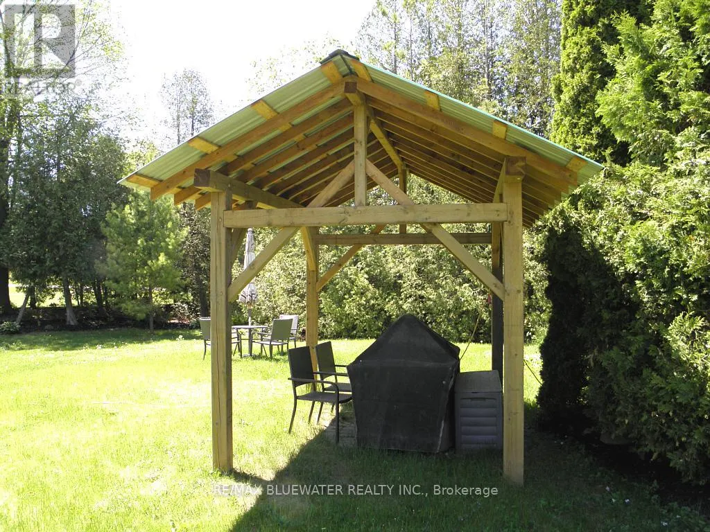 6493 WEST PARKWAY DRIVE