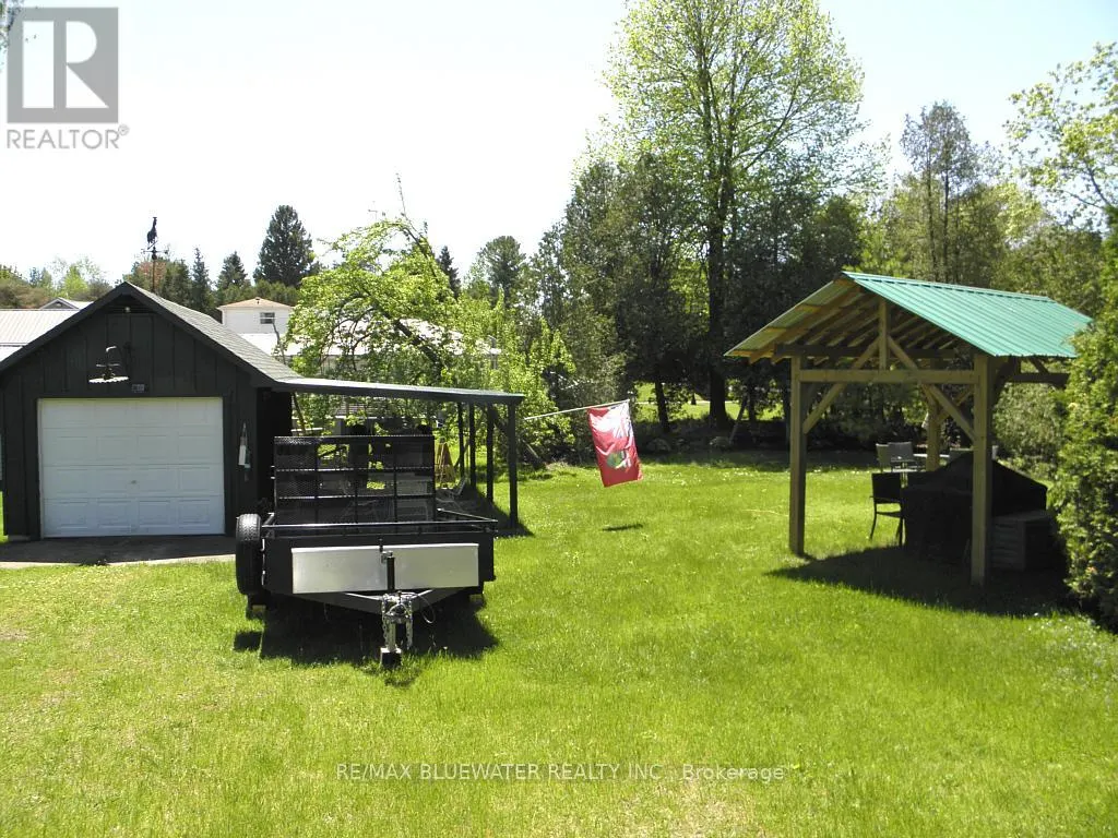 6493 WEST PARKWAY DRIVE