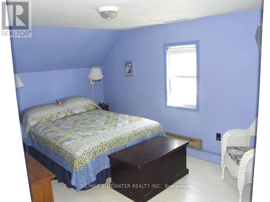 6493 WEST PARKWAY DRIVE