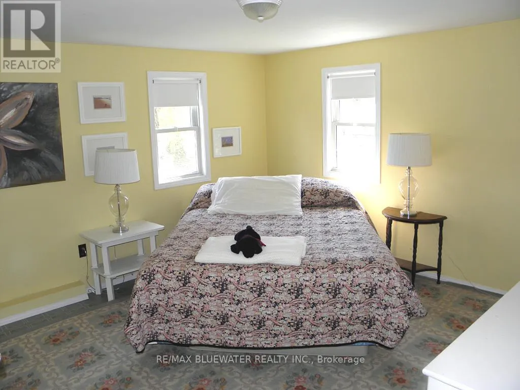 6493 WEST PARKWAY DRIVE