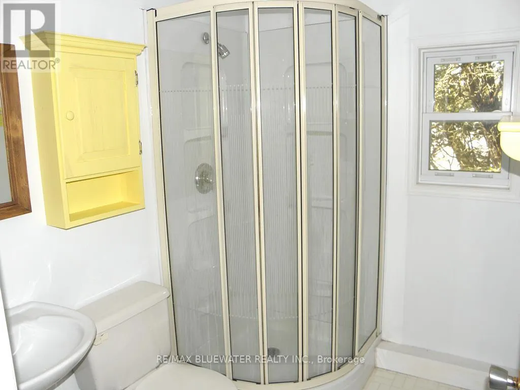 6493 WEST PARKWAY DRIVE