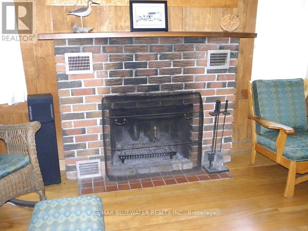 6493 WEST PARKWAY DRIVE