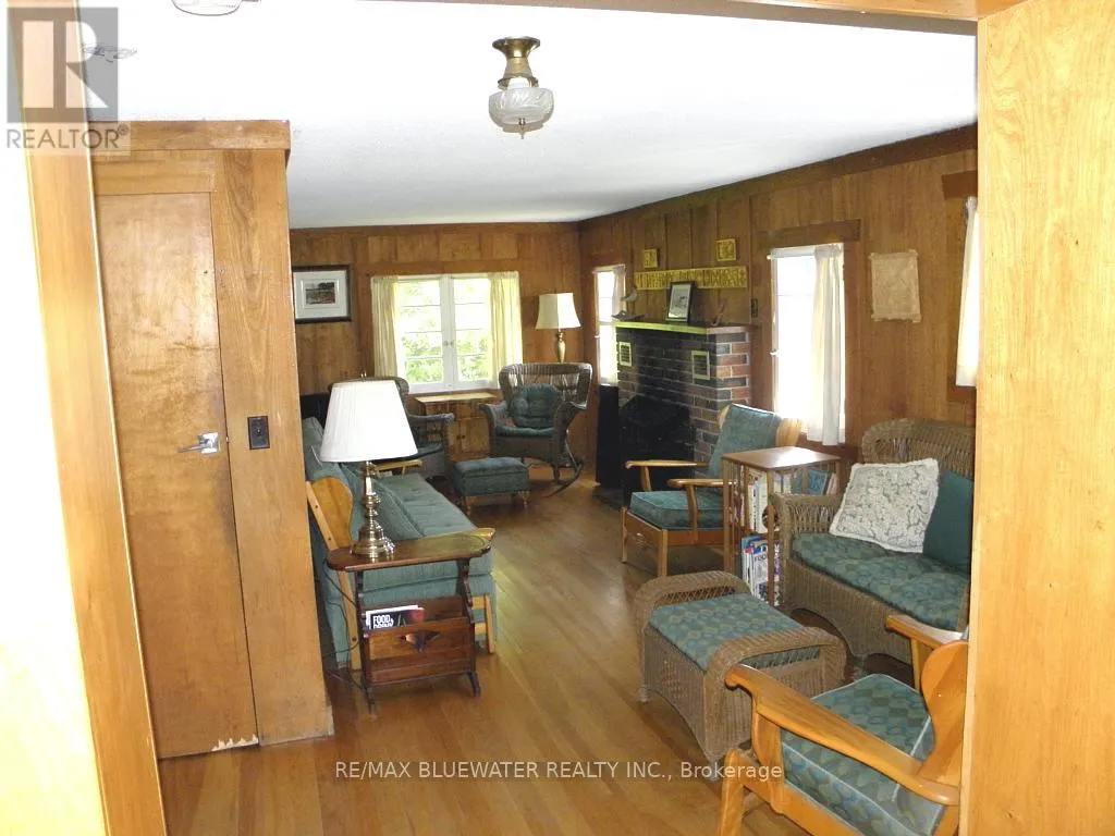 6493 WEST PARKWAY DRIVE