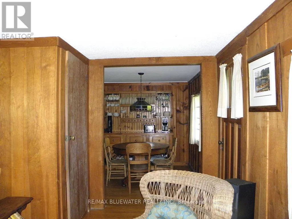 6493 WEST PARKWAY DRIVE