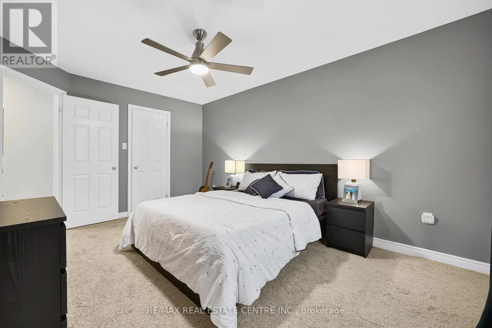 110 OAKES CRESCENT