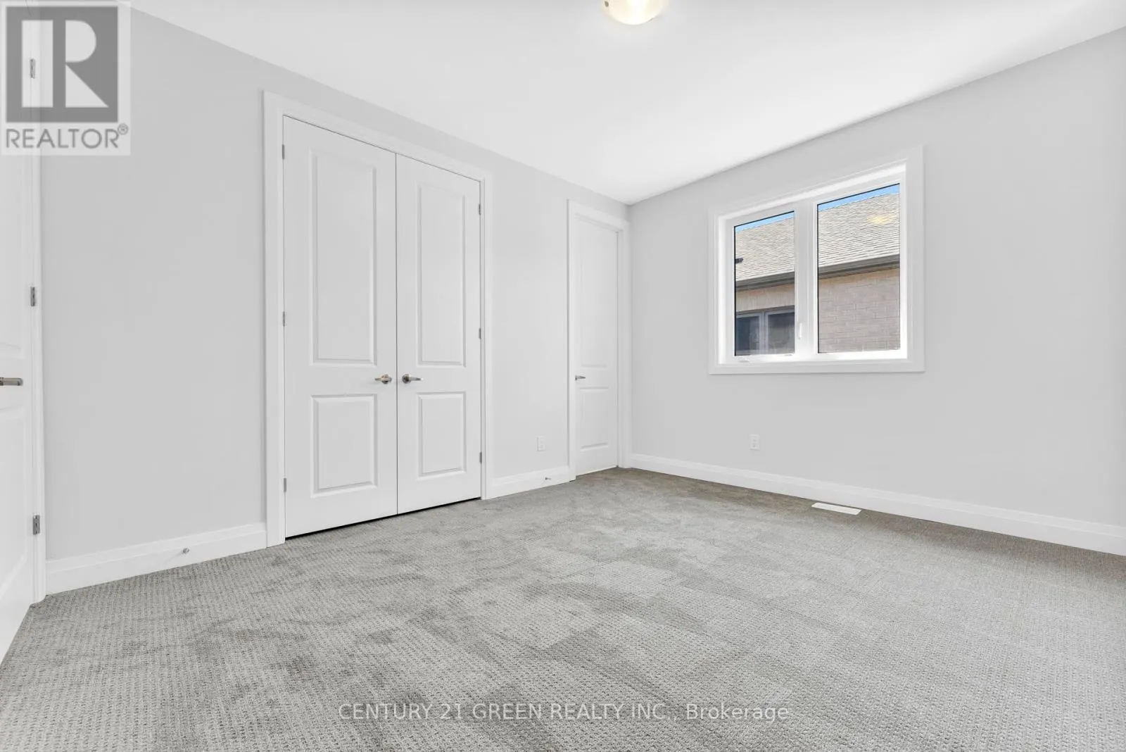 1447 UPPER THAMES DRIVE
