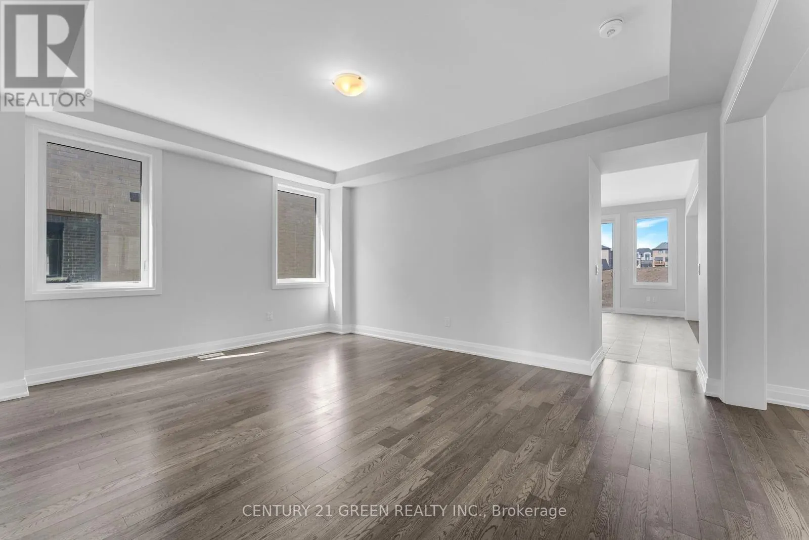 1447 UPPER THAMES DRIVE