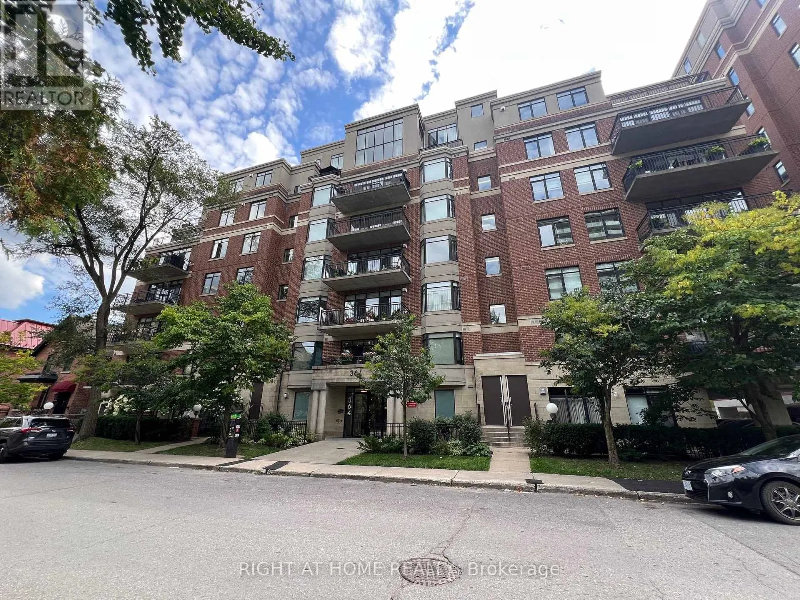 504 - 364 COOPER STREET