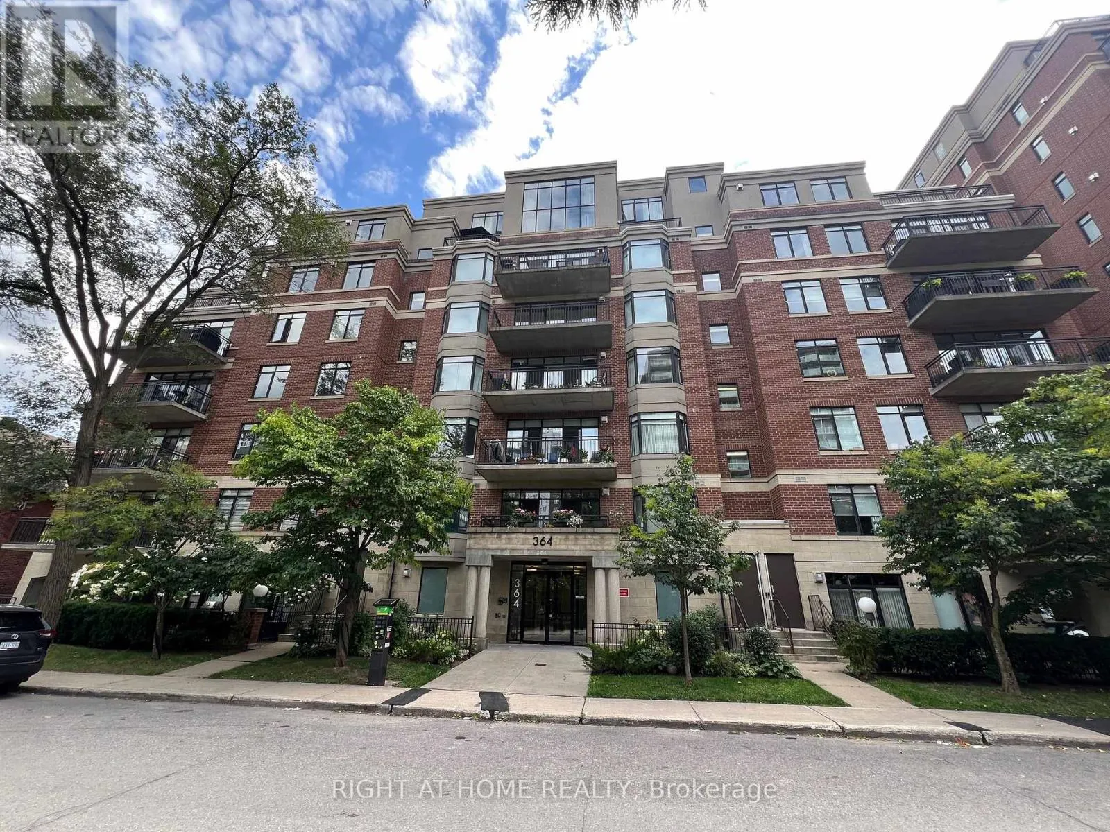 504 - 364 COOPER STREET