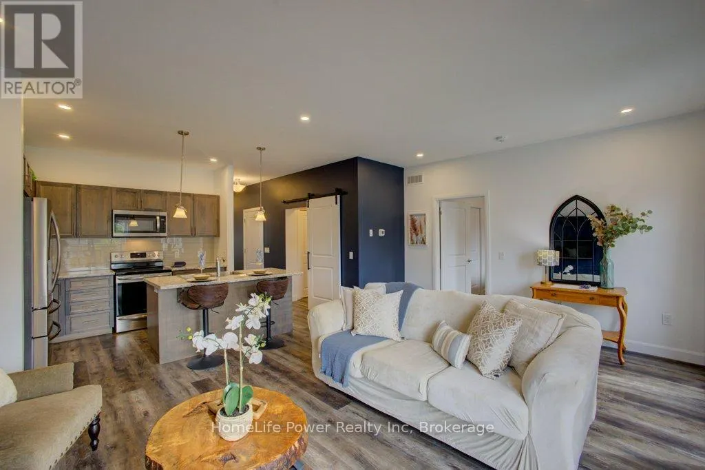 16 - 24 GEORGE STREET N, #16
