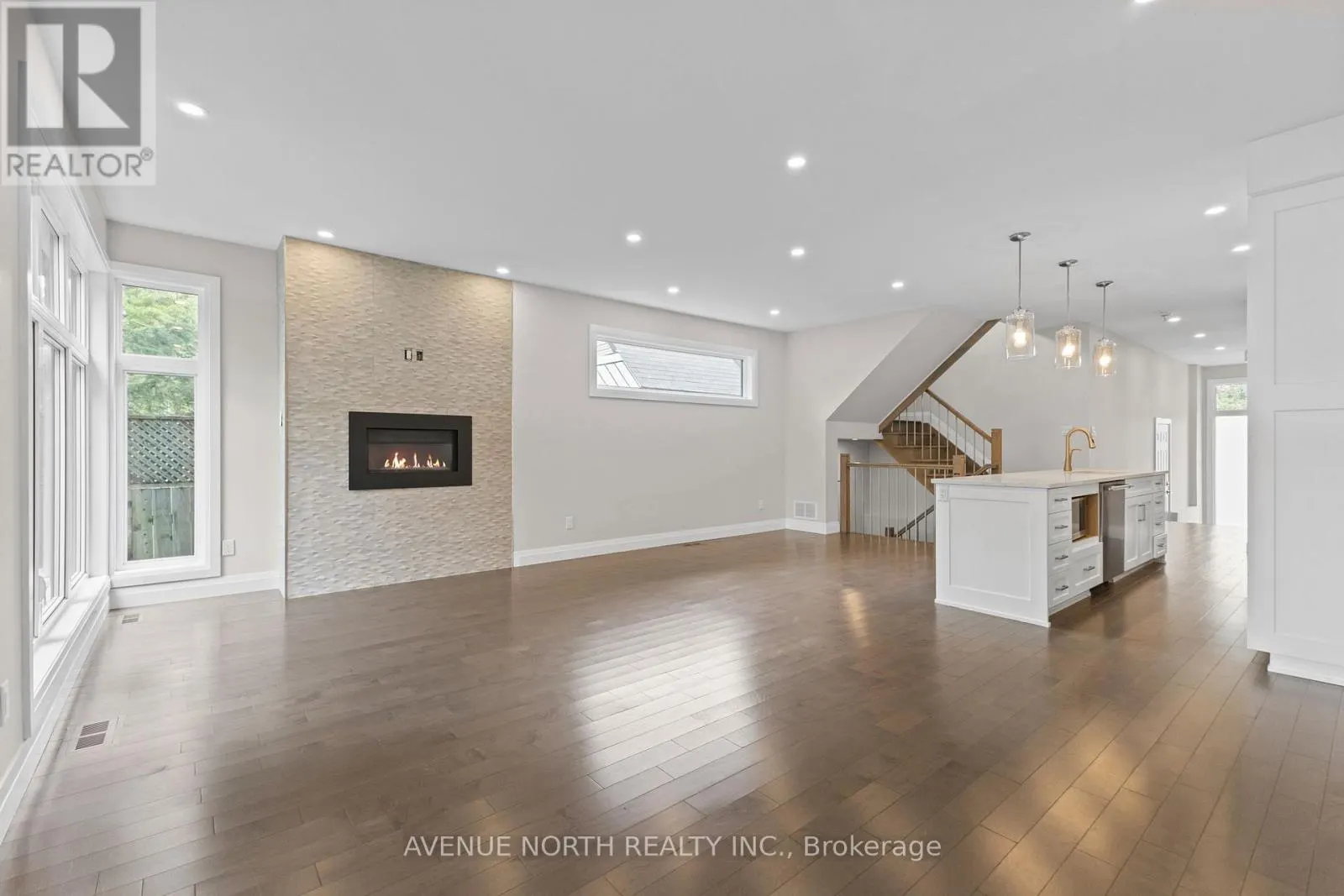 463 DAWSON AVENUE