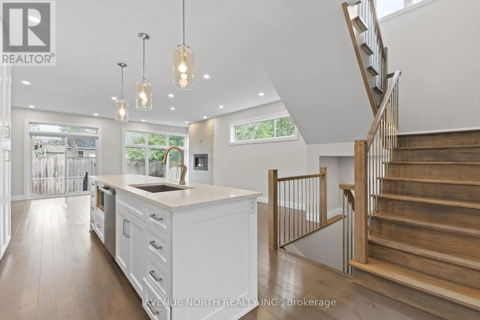 463 DAWSON AVENUE