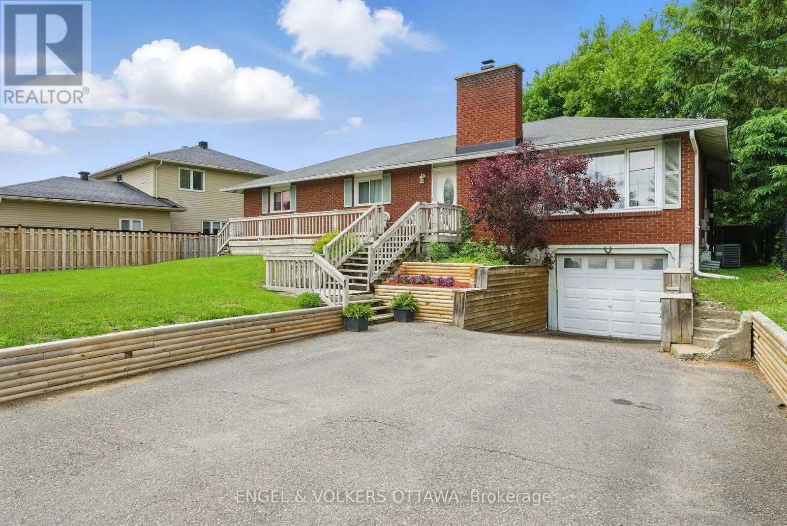 1427 ROSEBELLA AVENUE