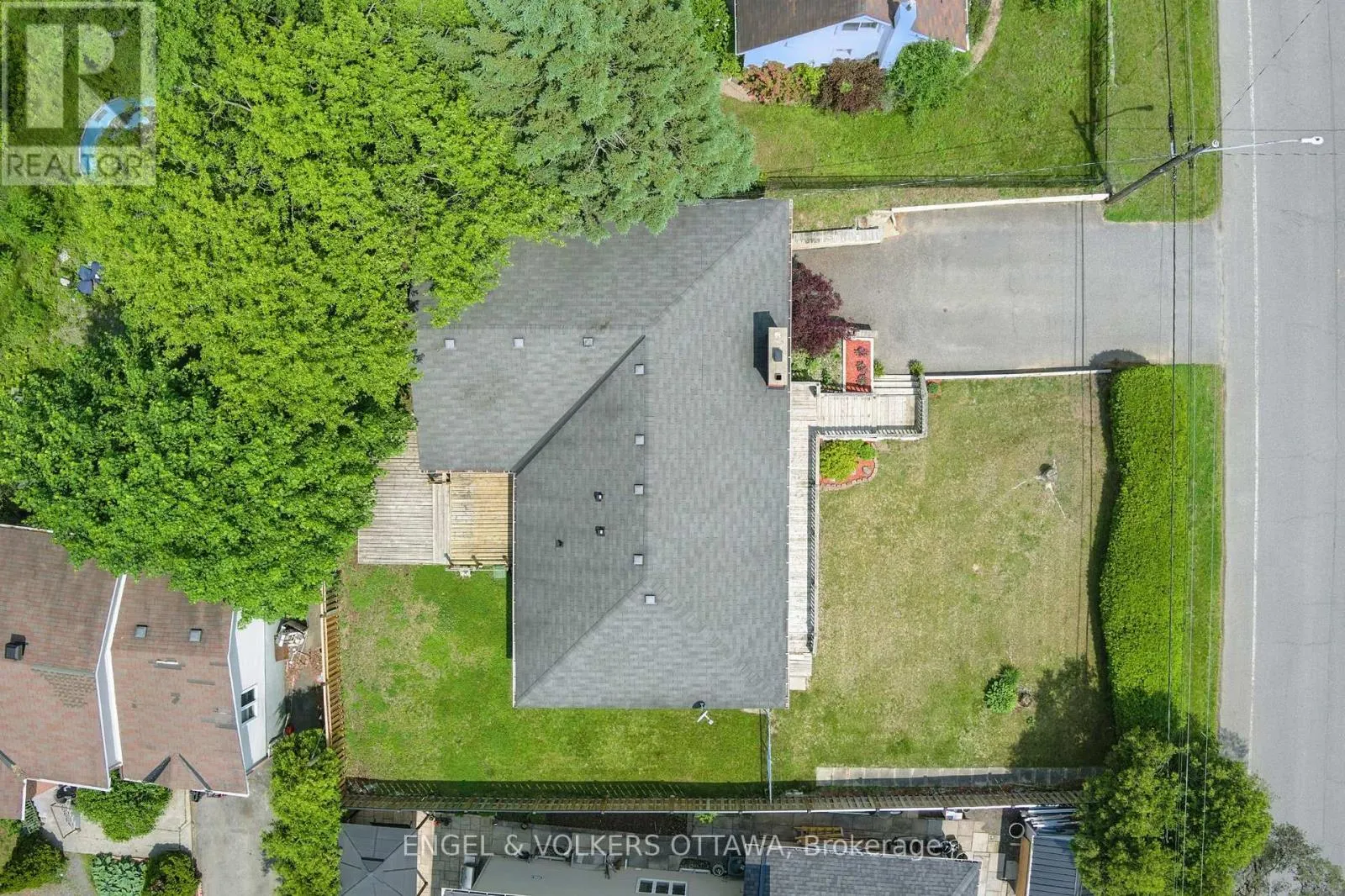 1427 ROSEBELLA AVENUE