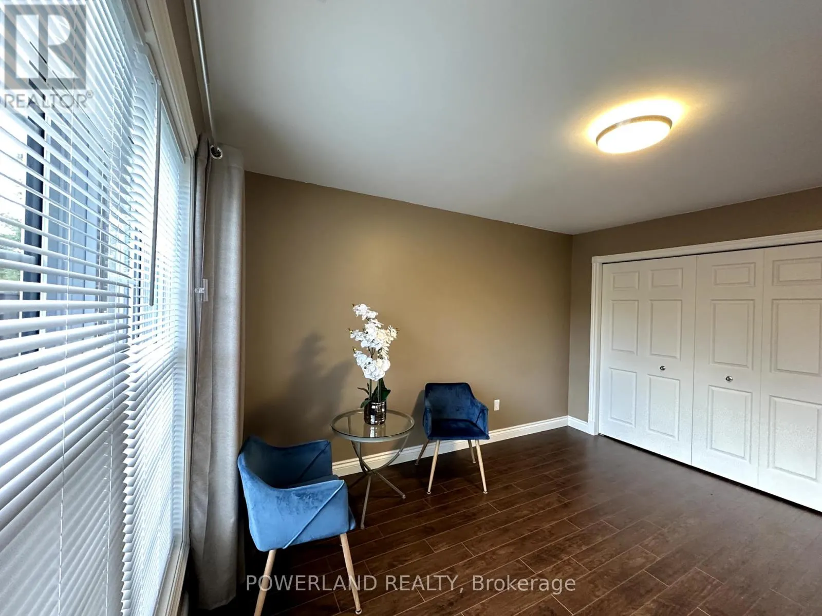 21 BROOKLAND DRIVE