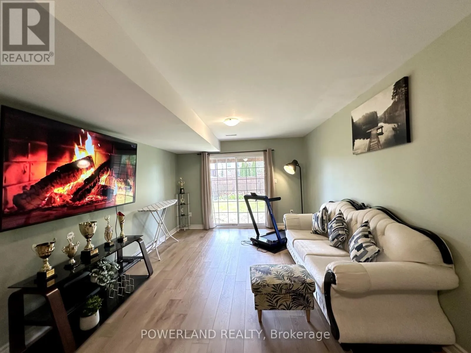 21 BROOKLAND DRIVE
