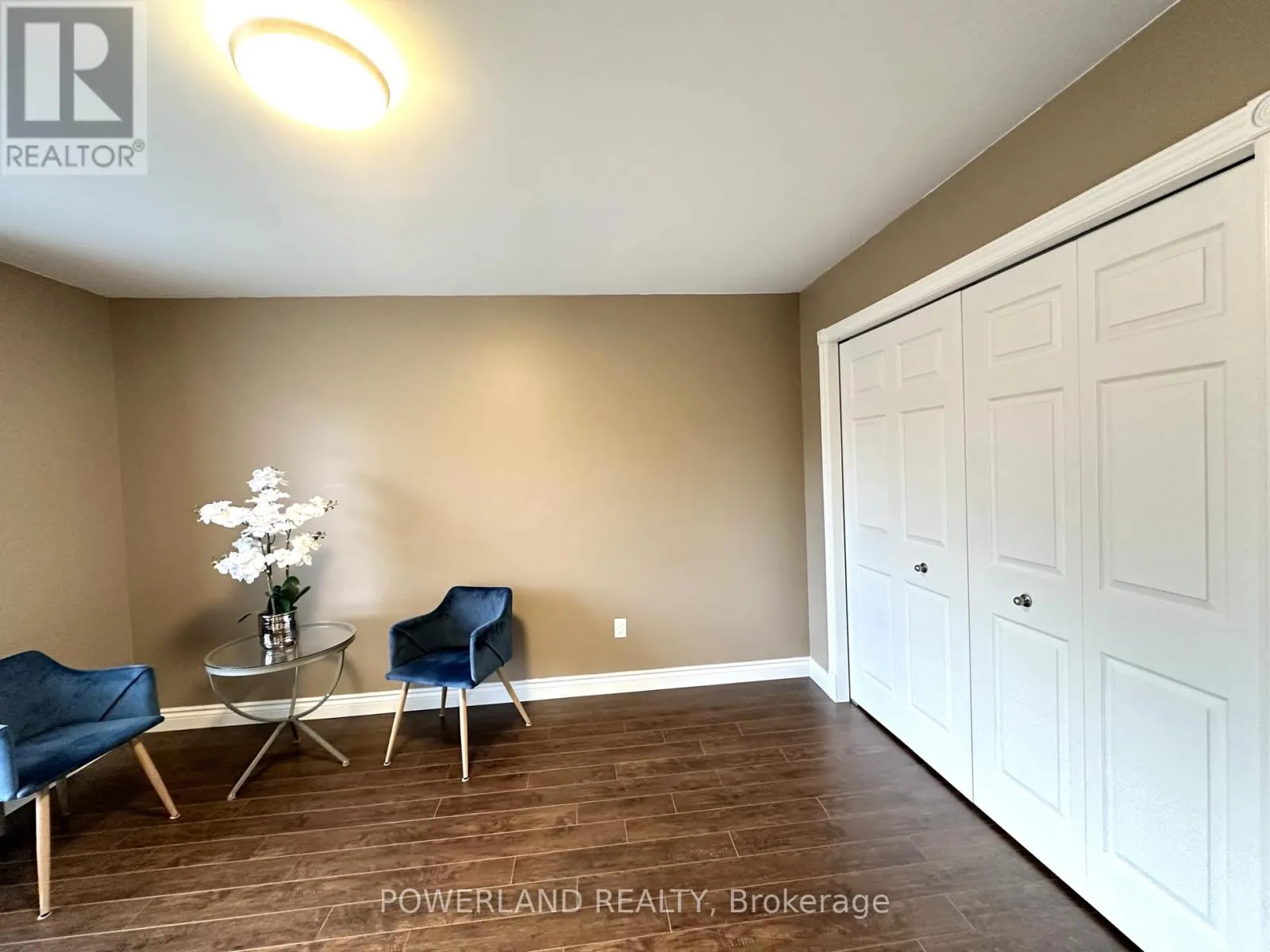 21 BROOKLAND DRIVE