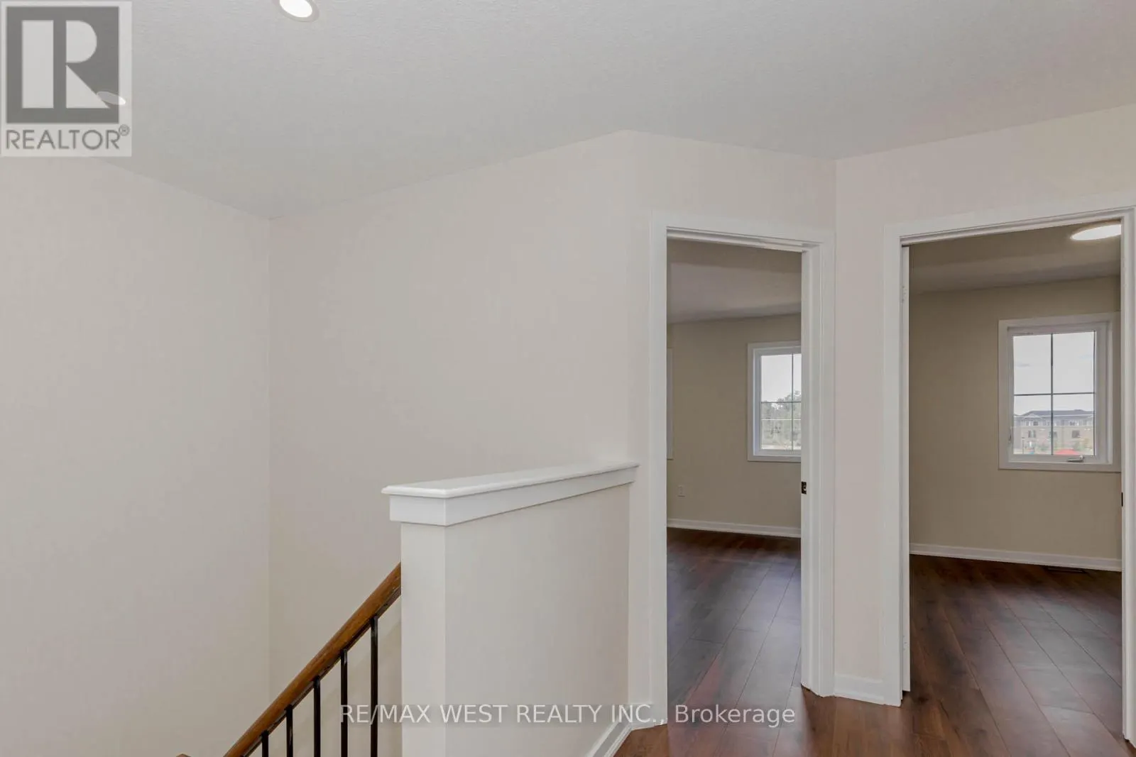 74 PAGEBROOK CRESCENT