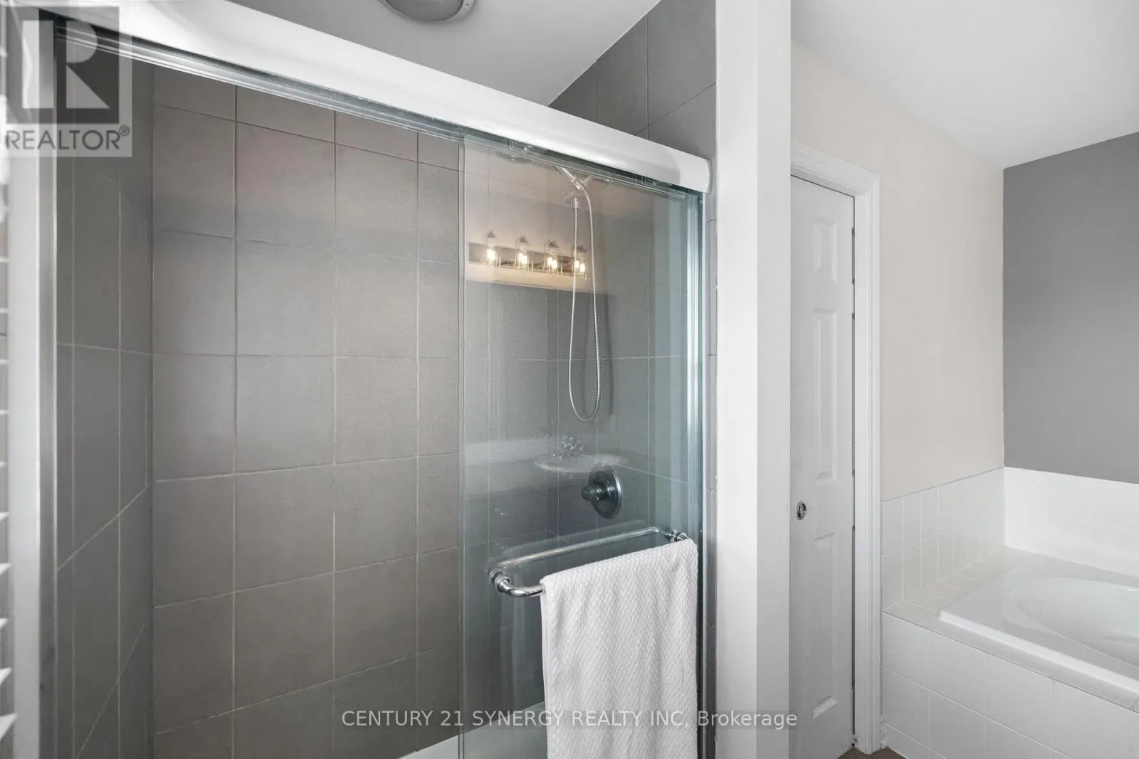 120 LERTA WAY