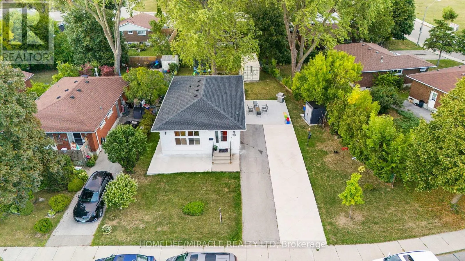 23 THORLEY DRIVE