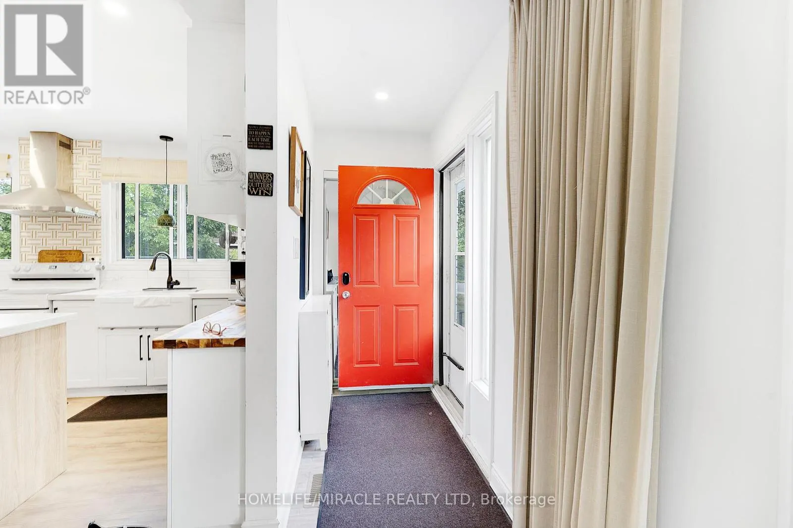 23 THORLEY DRIVE