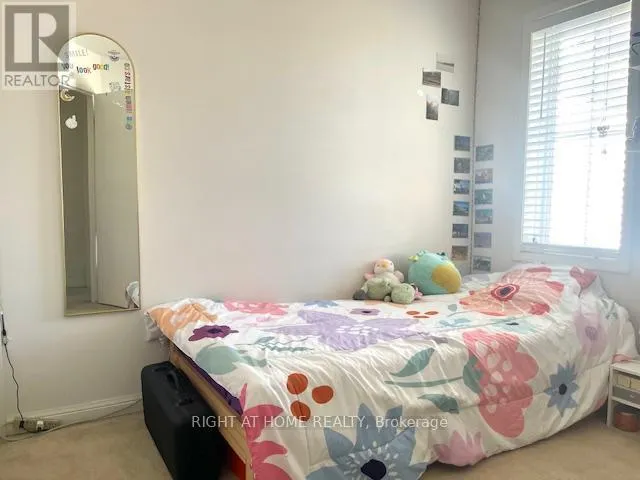 44 SENIOR CRESCENT