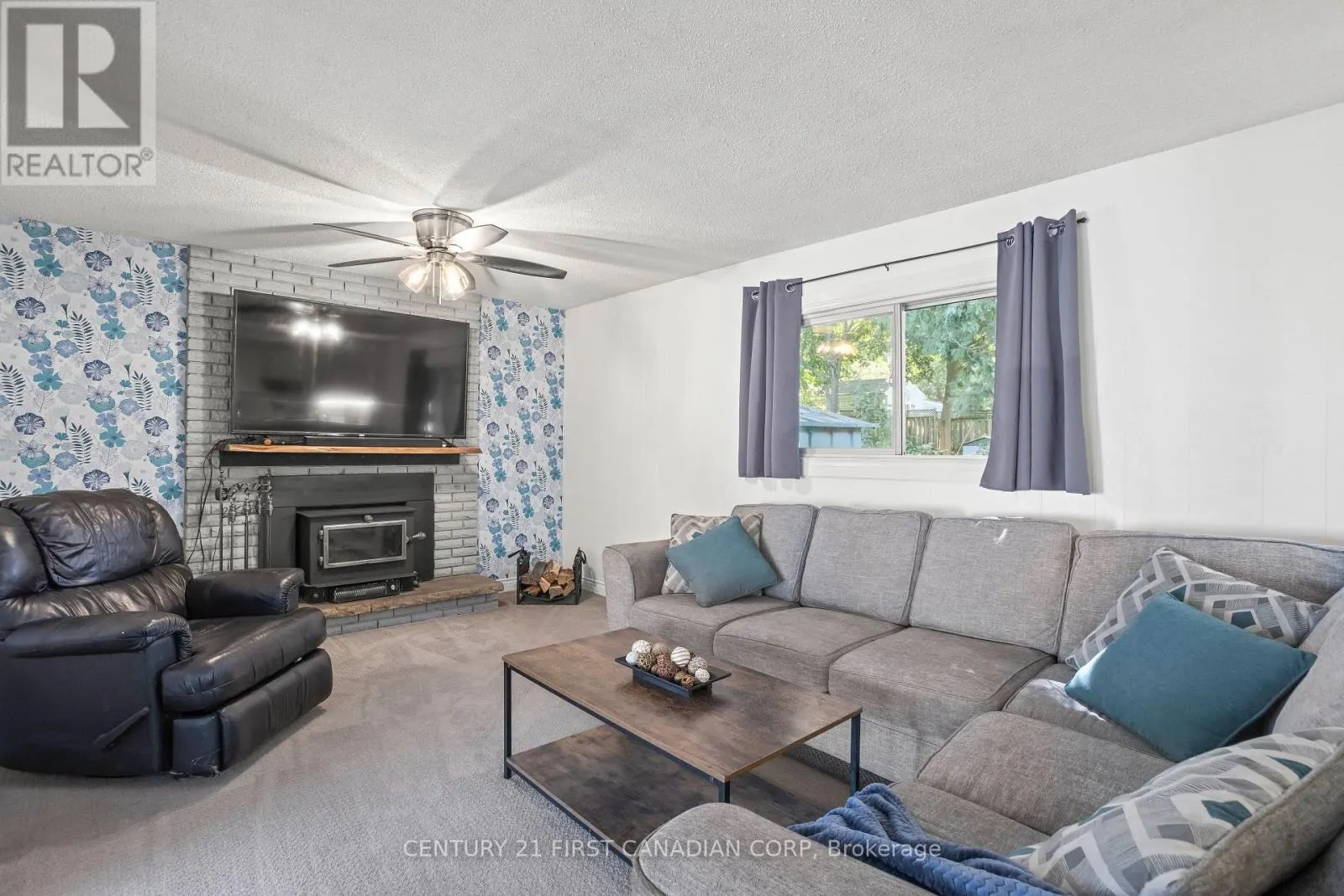 384 BRIARHILL AVENUE