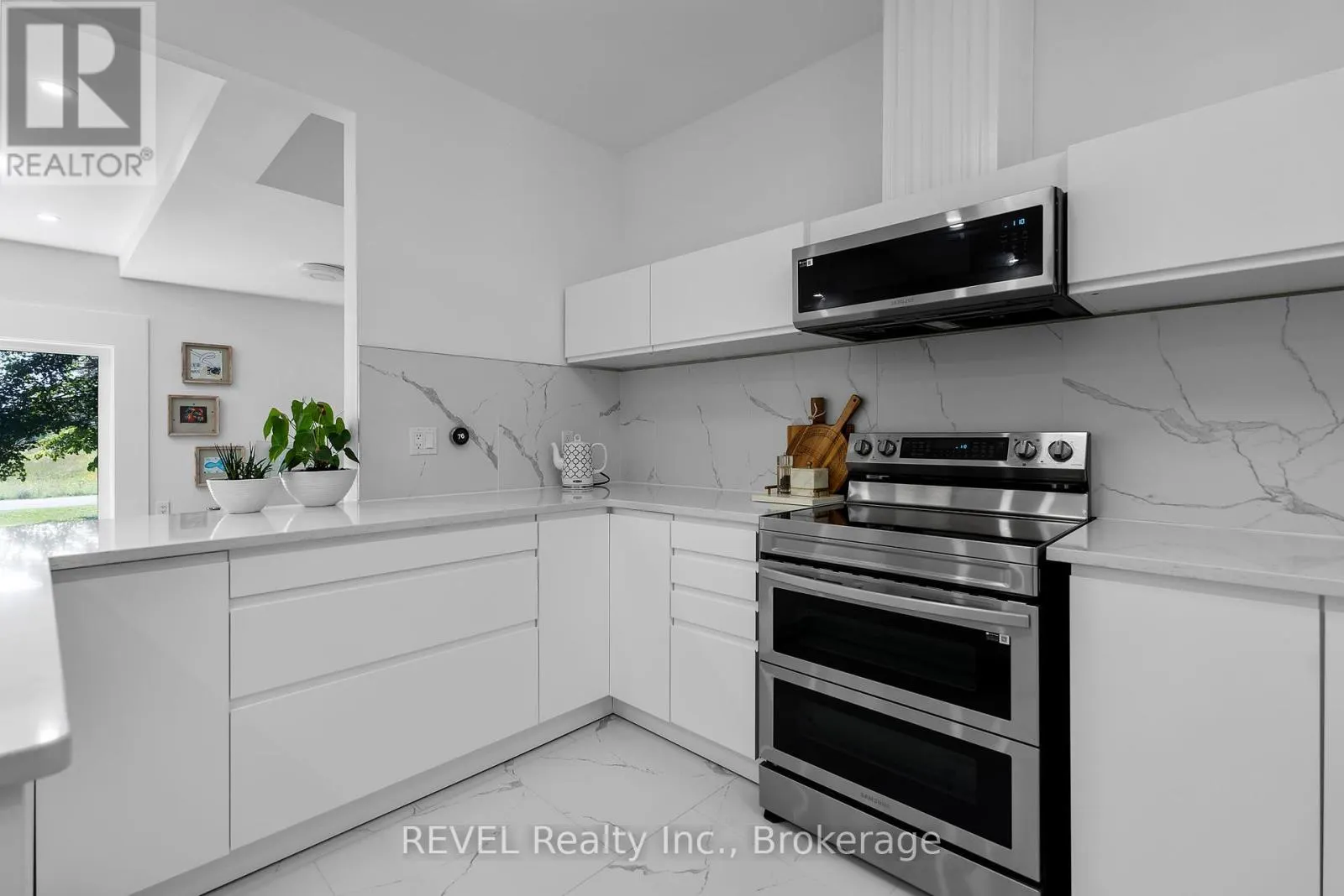 1546 NIGH ROAD