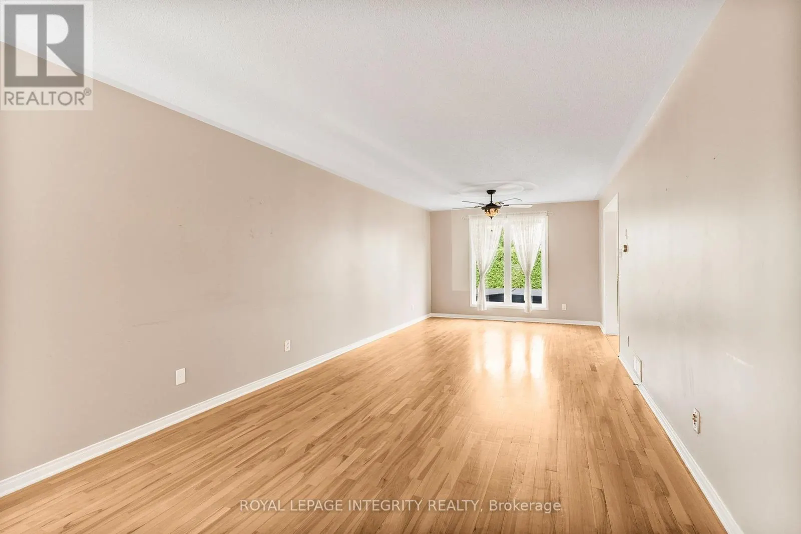 1659 TOULOUSE CRESCENT