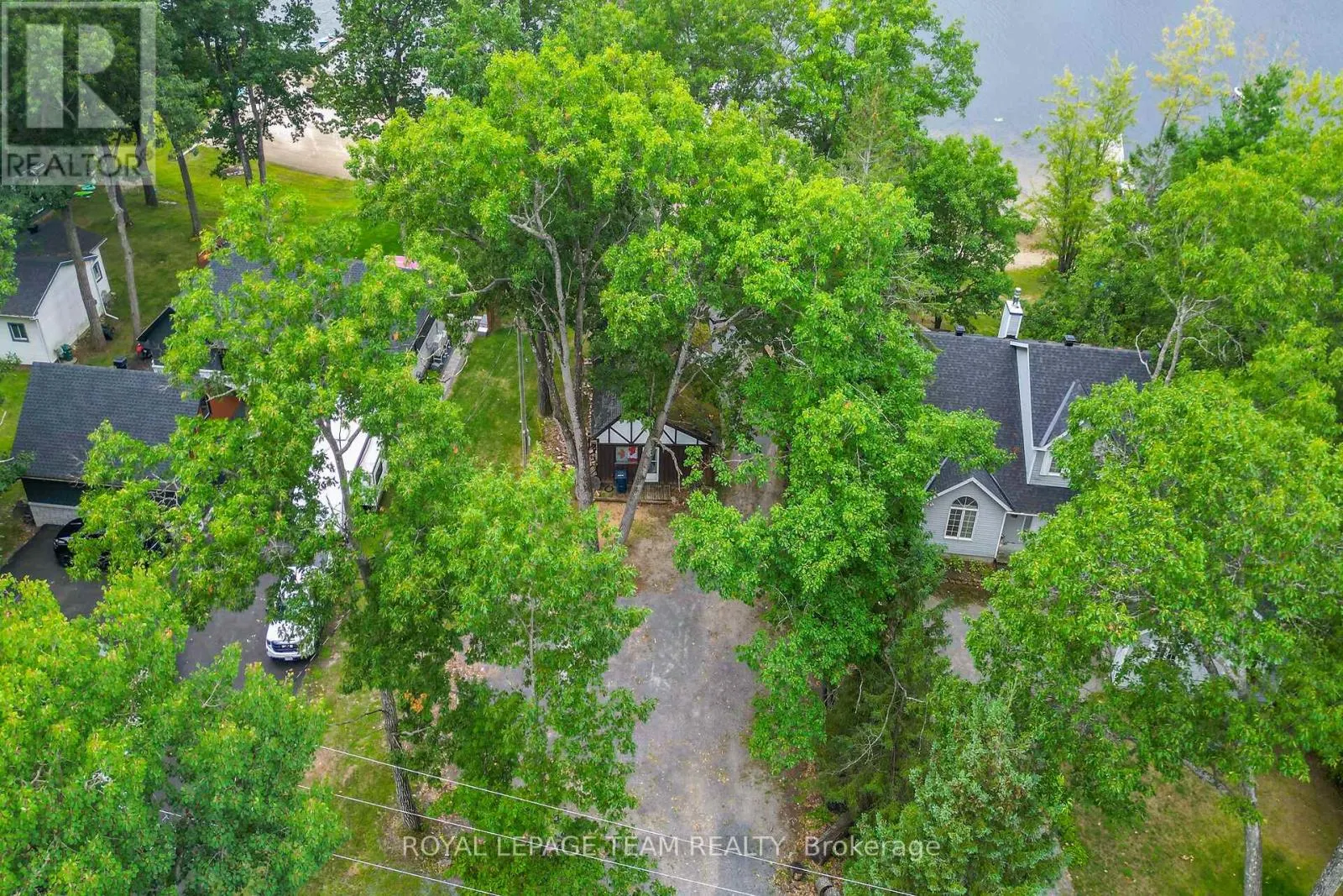 1142 BAYVIEW DRIVE