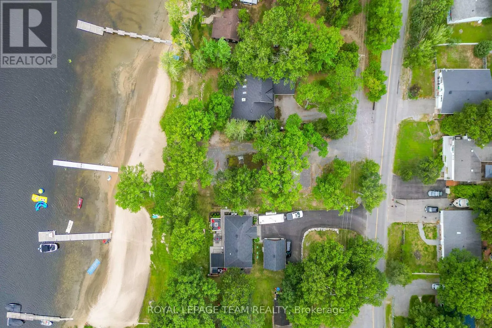 1142 BAYVIEW DRIVE