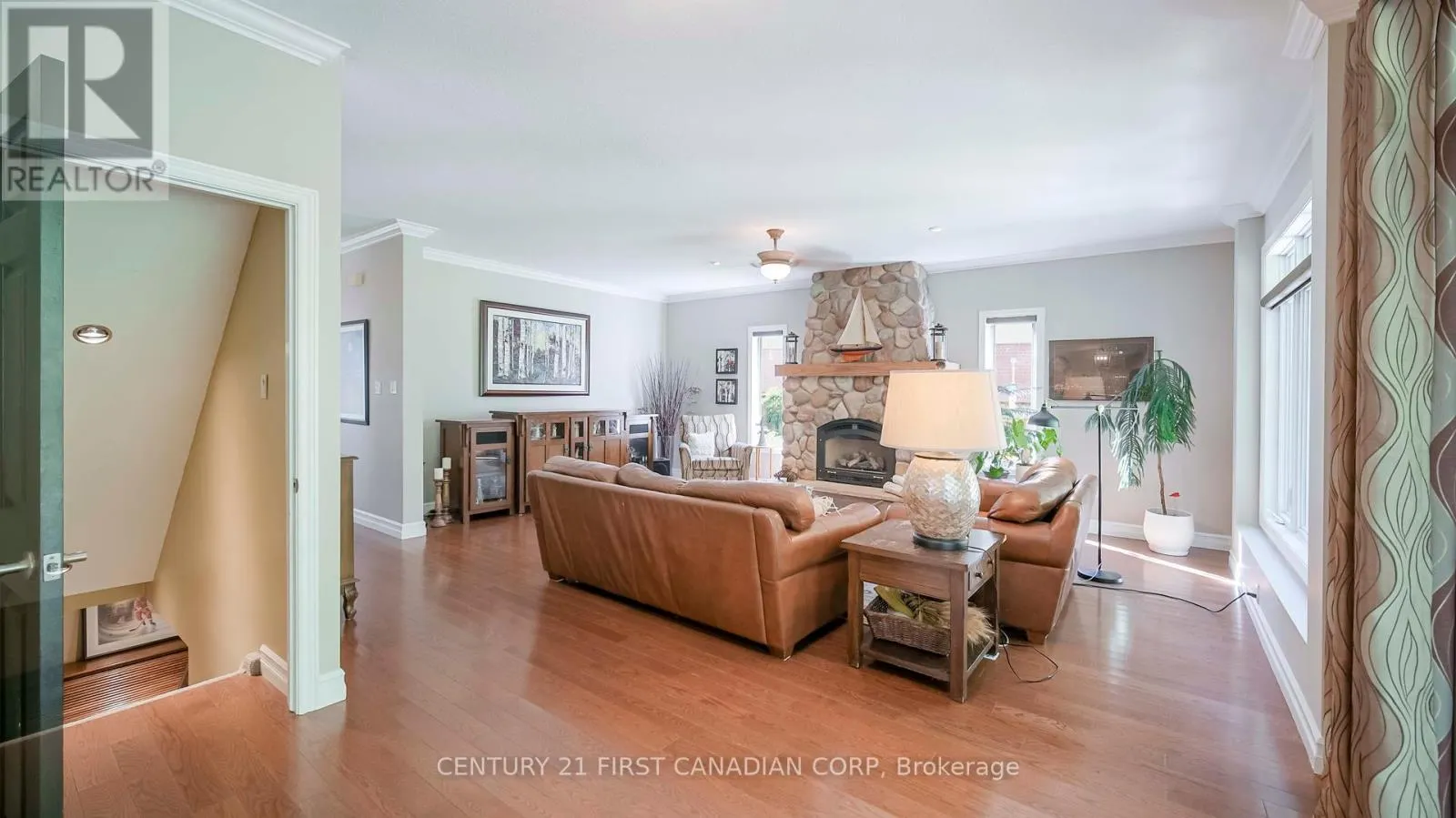 327 RICHMEADOW ROAD