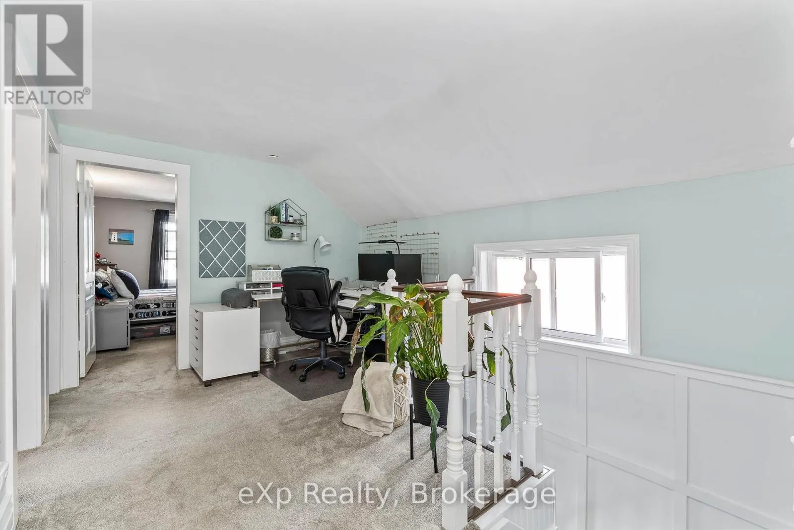 140 KING STREET E