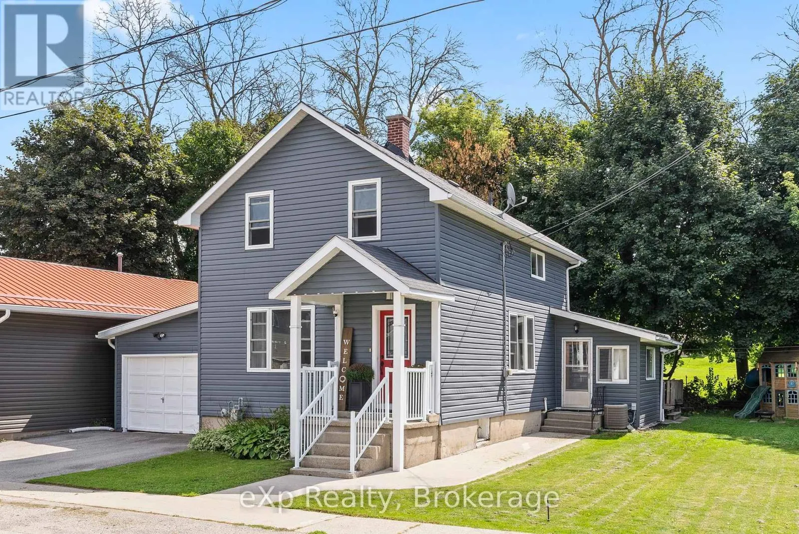 140 KING STREET E