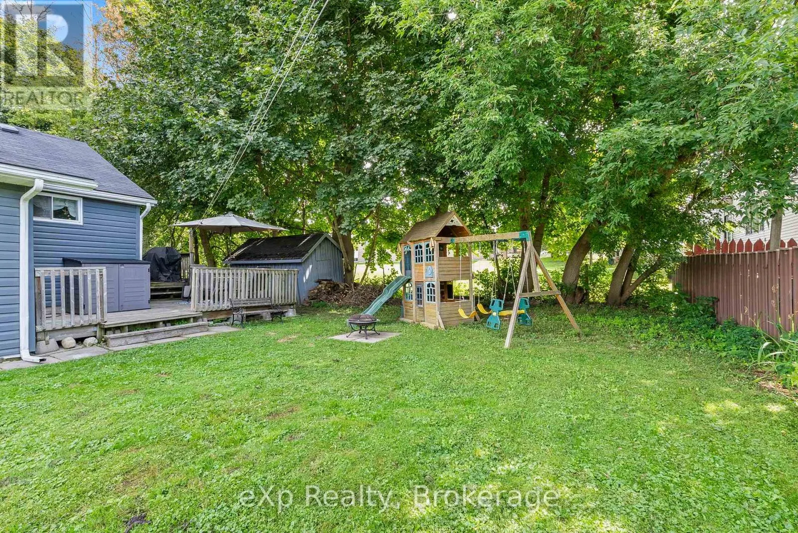 140 KING STREET E