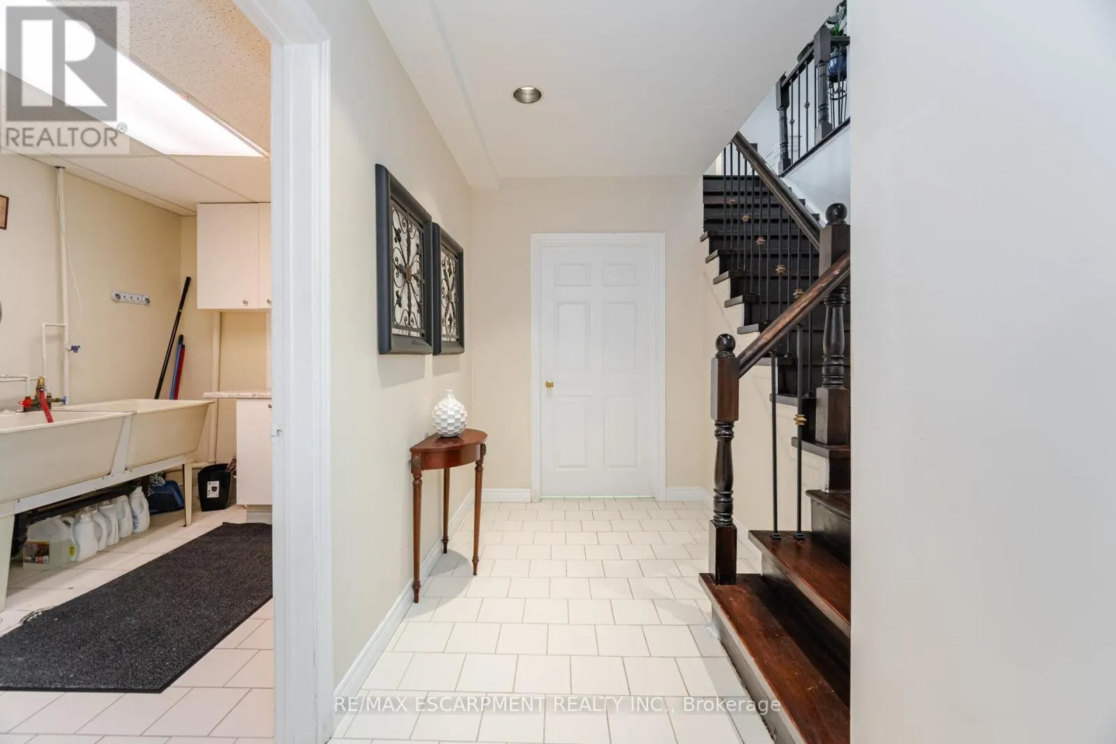 31 INGRID COURT