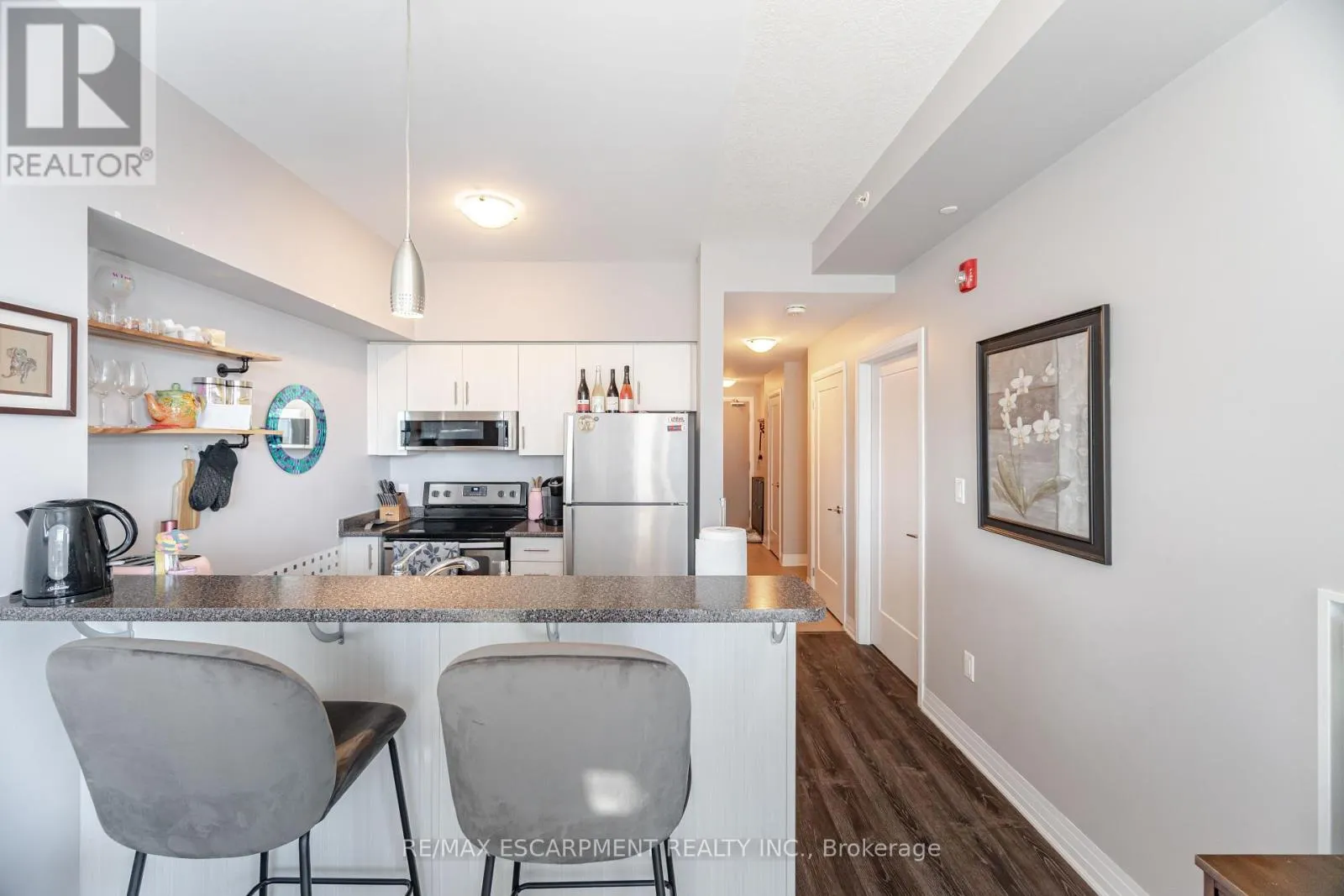 308 - 10 CONCORD PLACE