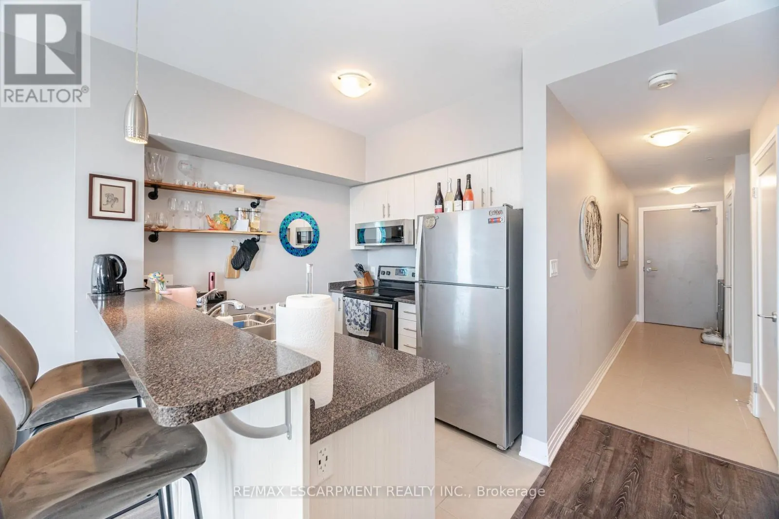 308 - 10 CONCORD PLACE