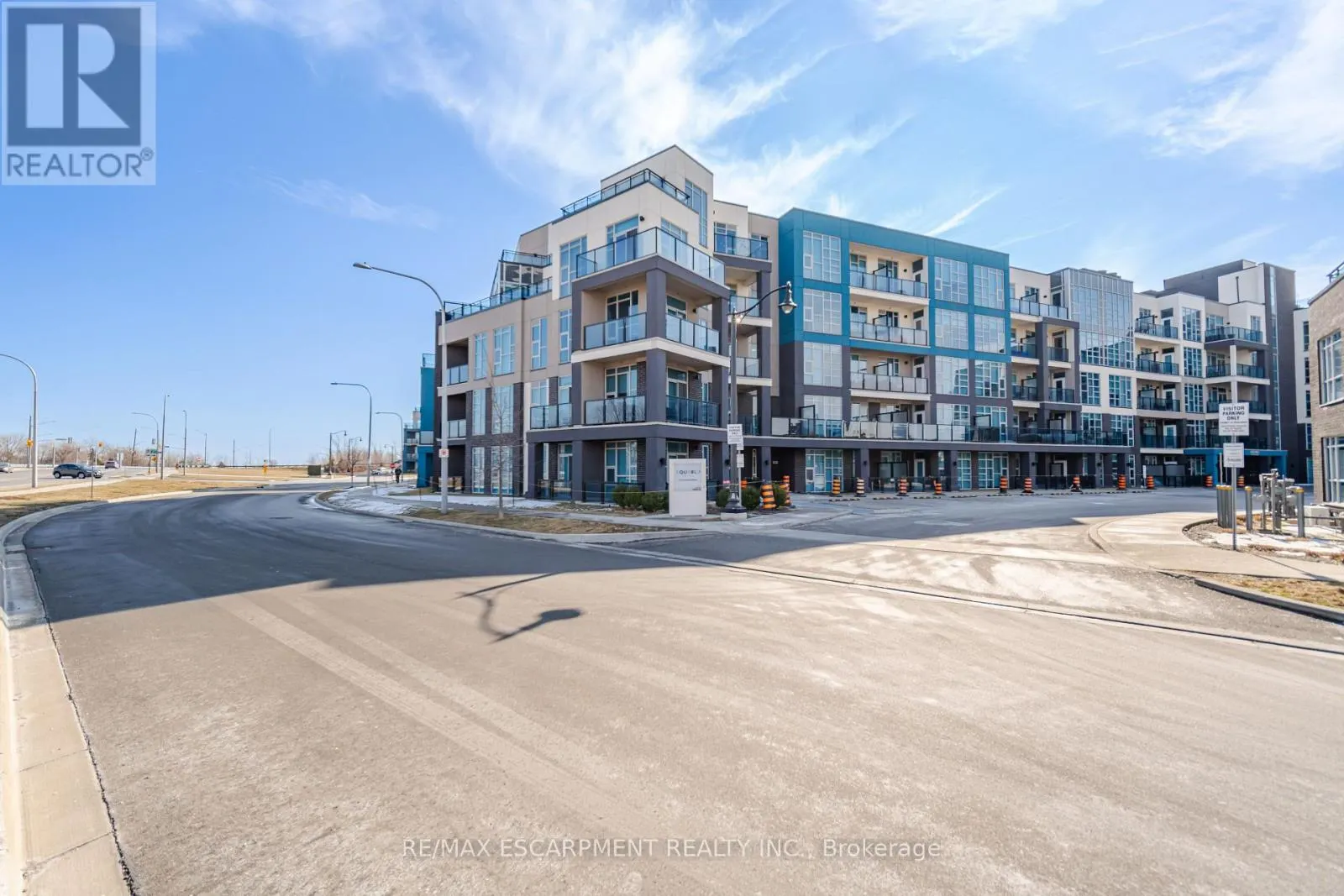 308 - 10 CONCORD PLACE