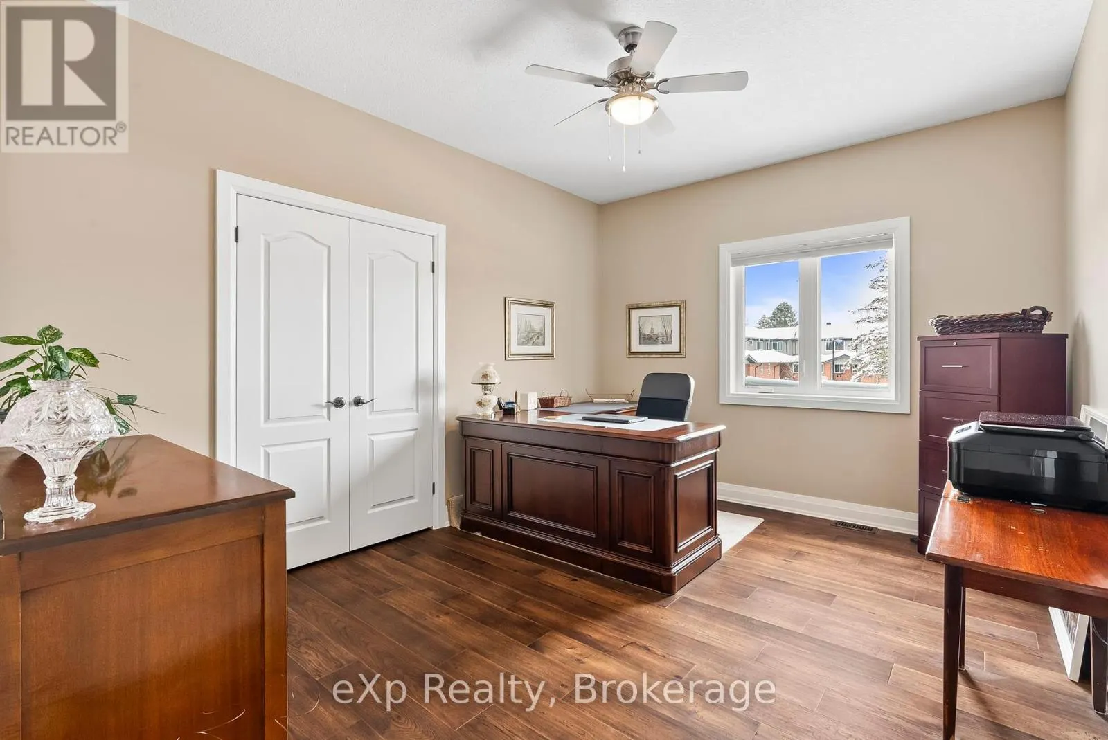 127 DOUG'S CRESCENT