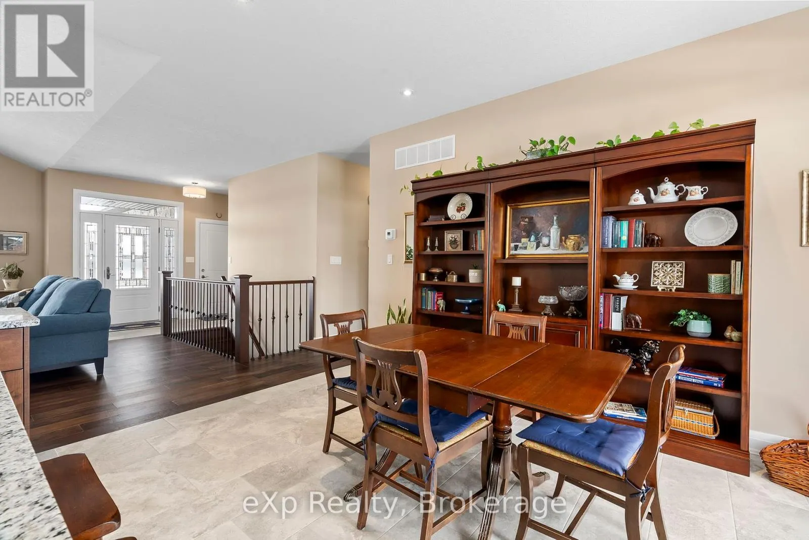127 DOUG'S CRESCENT