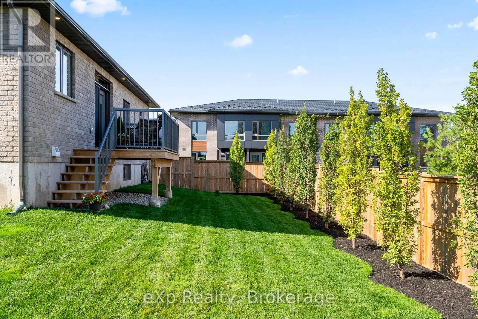 127 DOUG'S CRESCENT