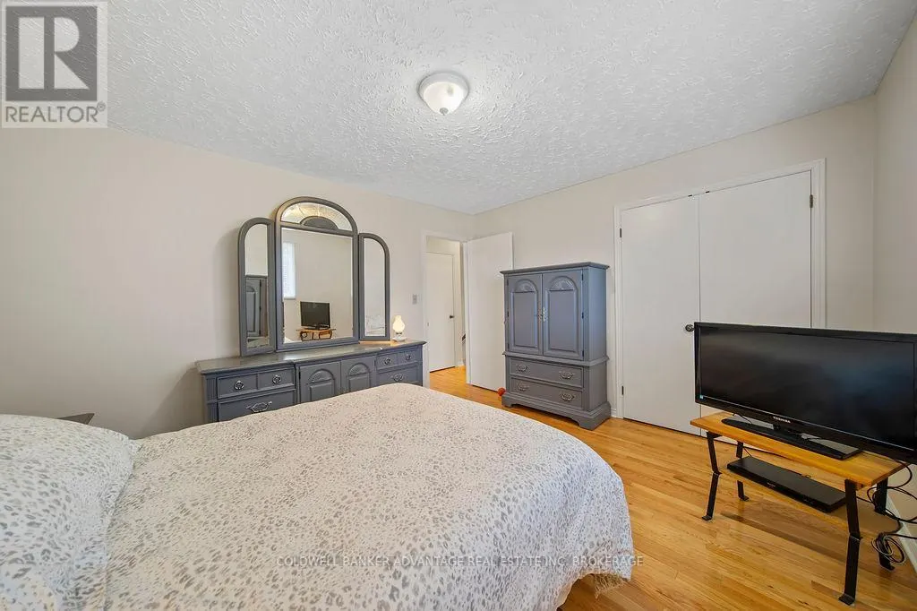 7362 NATHAN CRESCENT