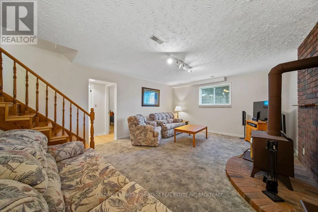 7362 NATHAN CRESCENT
