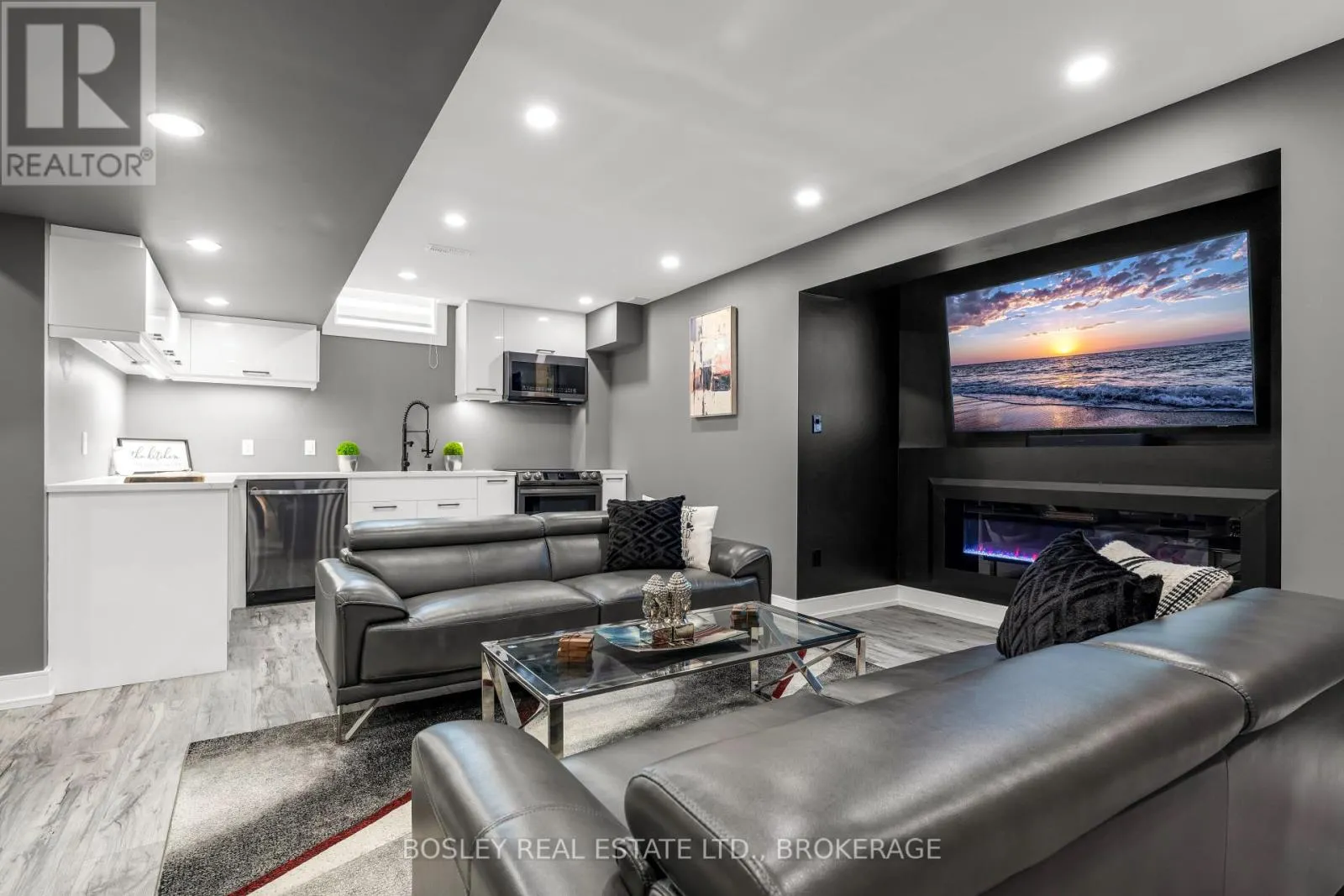 251 SHOREVIEW DRIVE