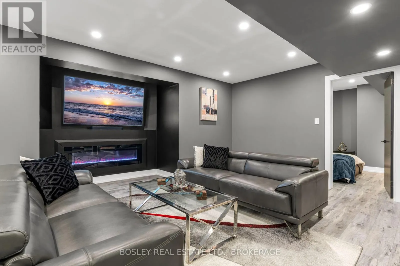 251 SHOREVIEW DRIVE