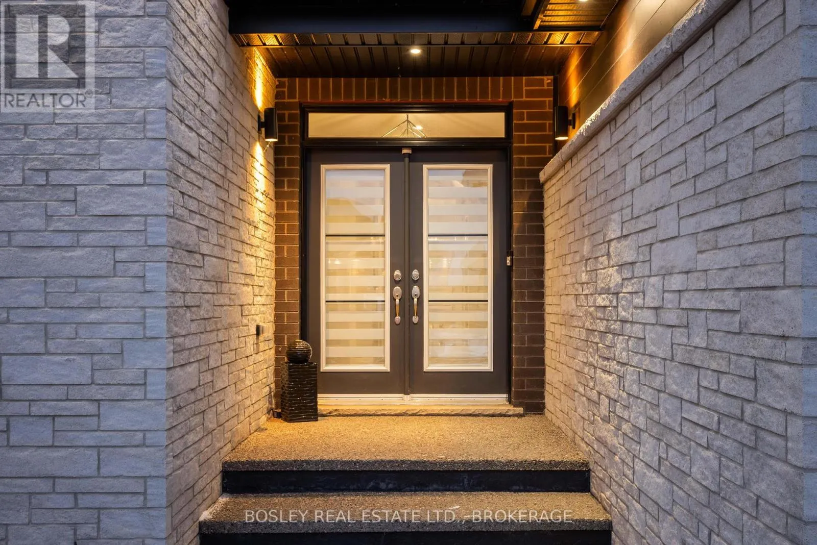 251 SHOREVIEW DRIVE